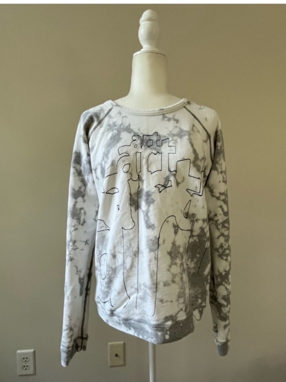 freecity Gray Tie-Dye “art” Graphic Raglan Sweatshirt